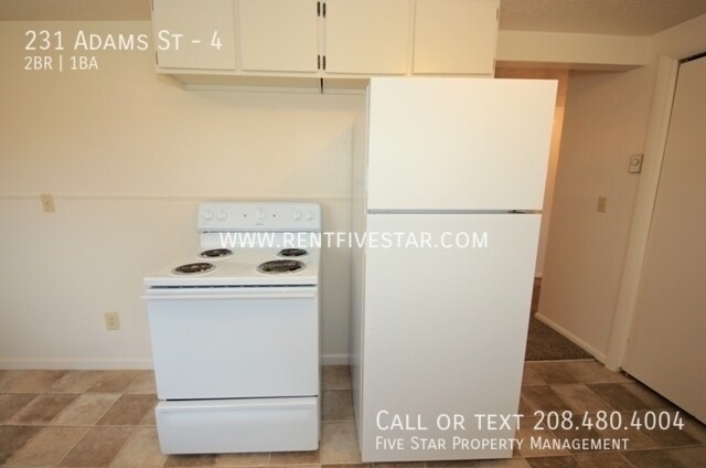 Building Photo - 231 Adams St