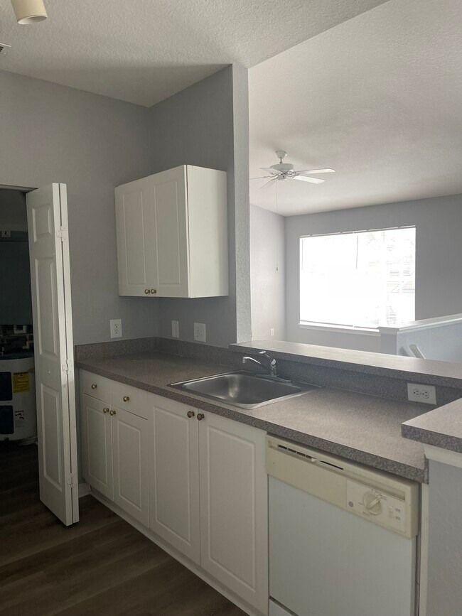 Building Photo - 839 Grand Regency Pointe