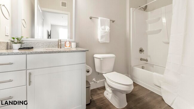 Building Photo - 1494 N High St