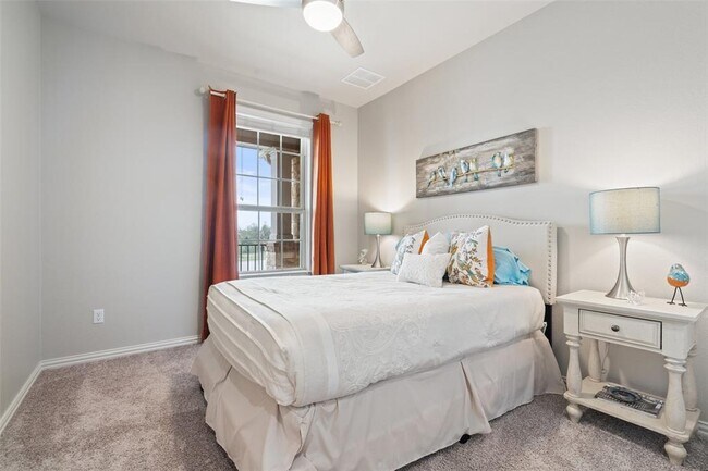 Building Photo - 5621 Cypress Ranch Blvd