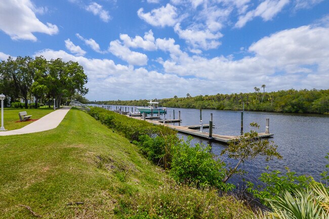 Building Photo - 2504 SE Anchorage Cove