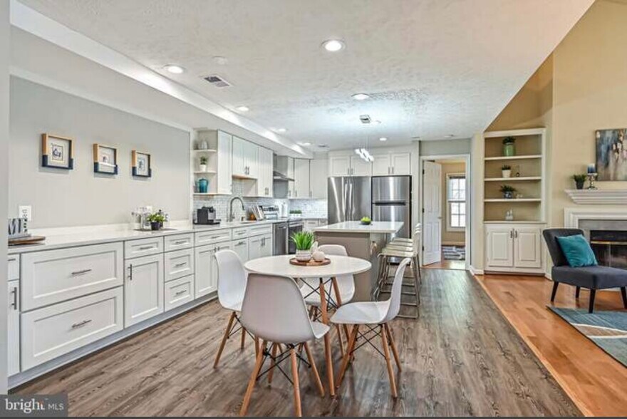 Building Photo - 12001 Ridge Knoll Dr