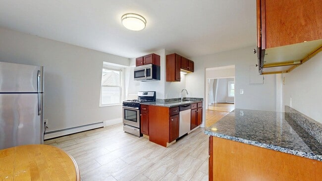 Building Photo - 171 Trenton St