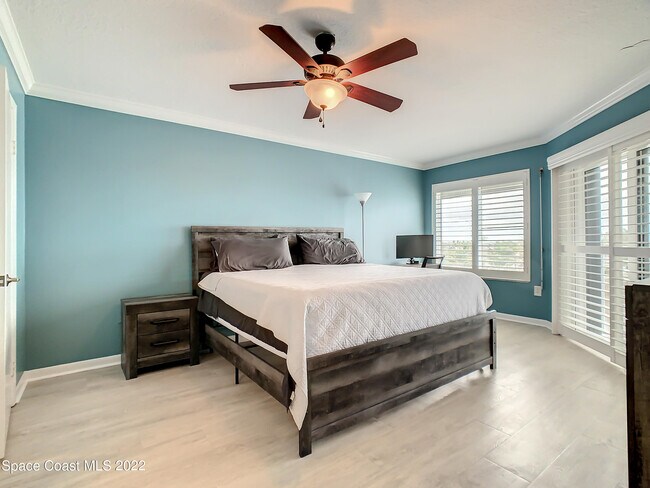 Building Photo - 1700 Commodore Blvd