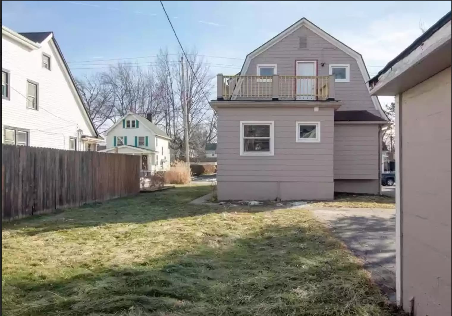 Building Photo - 14744 Athens Ave