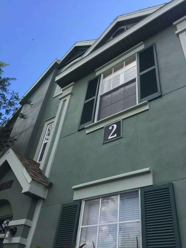 Building Photo - Water view condo with garage in sought after westchase