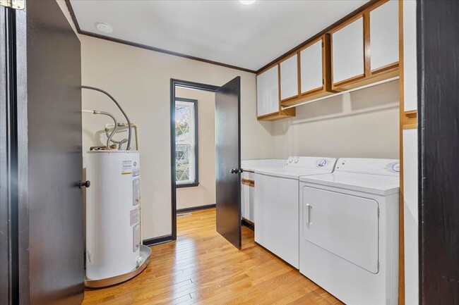 Building Photo - Beautiful 3 Bedroom Home in North Chesterf...