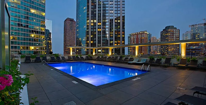 Building Photo - 323 E Ohio St