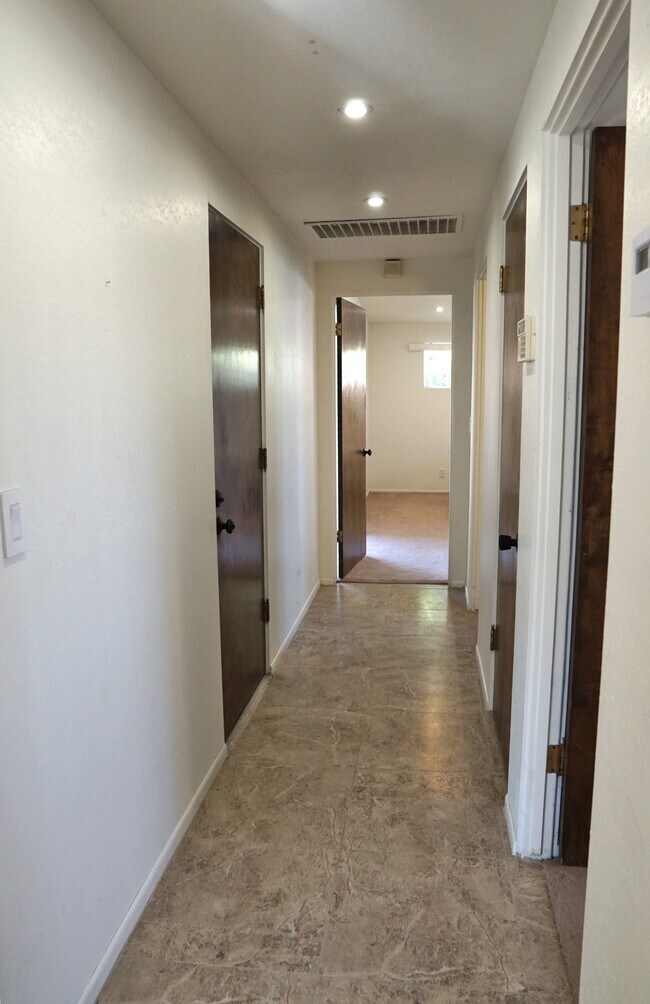 Building Photo - 53815 Avenida Carranza