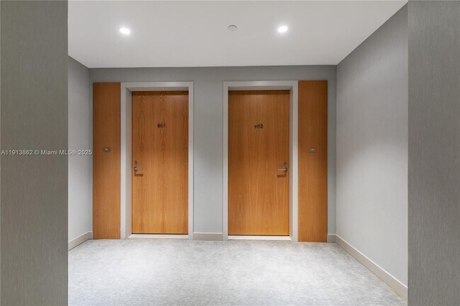 Building Photo - 500 Alton Rd