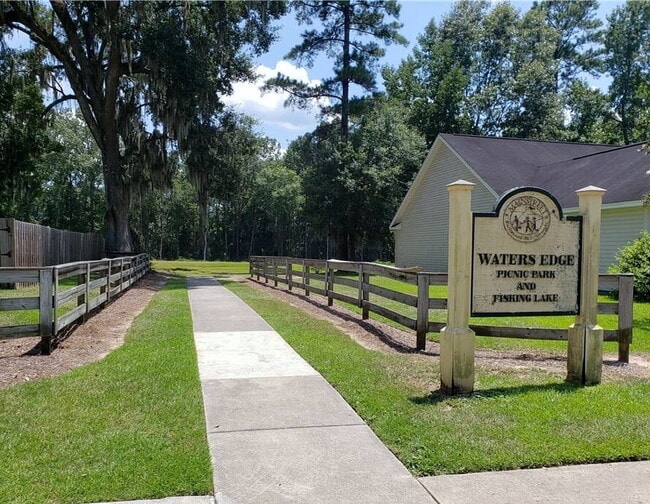 Building Photo - 598 Bristol Wy