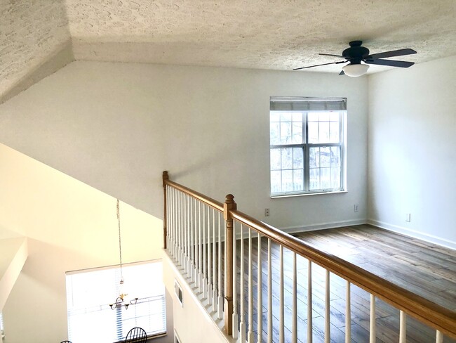 Building Photo - Awesome 3BR/2BA in Hermitage!