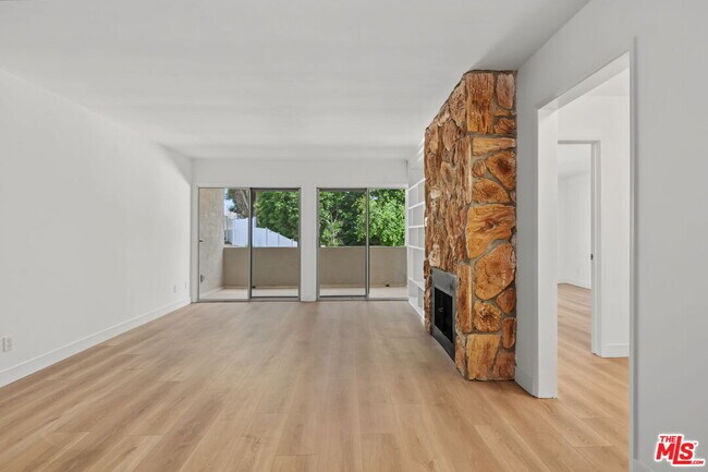 Building Photo - 16169 Sunset Blvd