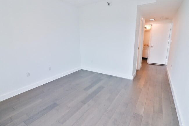 Building Photo - 24 Courthouse Sq