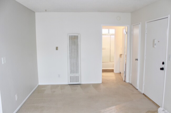 Living Room looking towards Primary Suite - 2502 Manhattan Beach Blvd