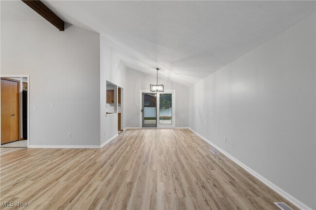 Building Photo - 16982 Bob White Cir