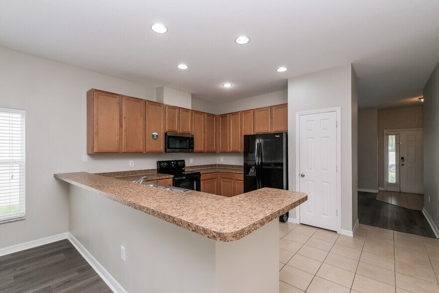 Building Photo - 10337 Celtic Ash Dr