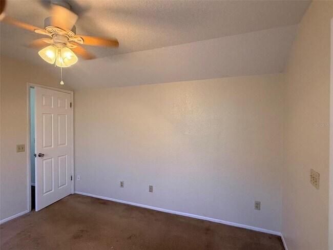 Building Photo - 3610 Dartmouth Ave N