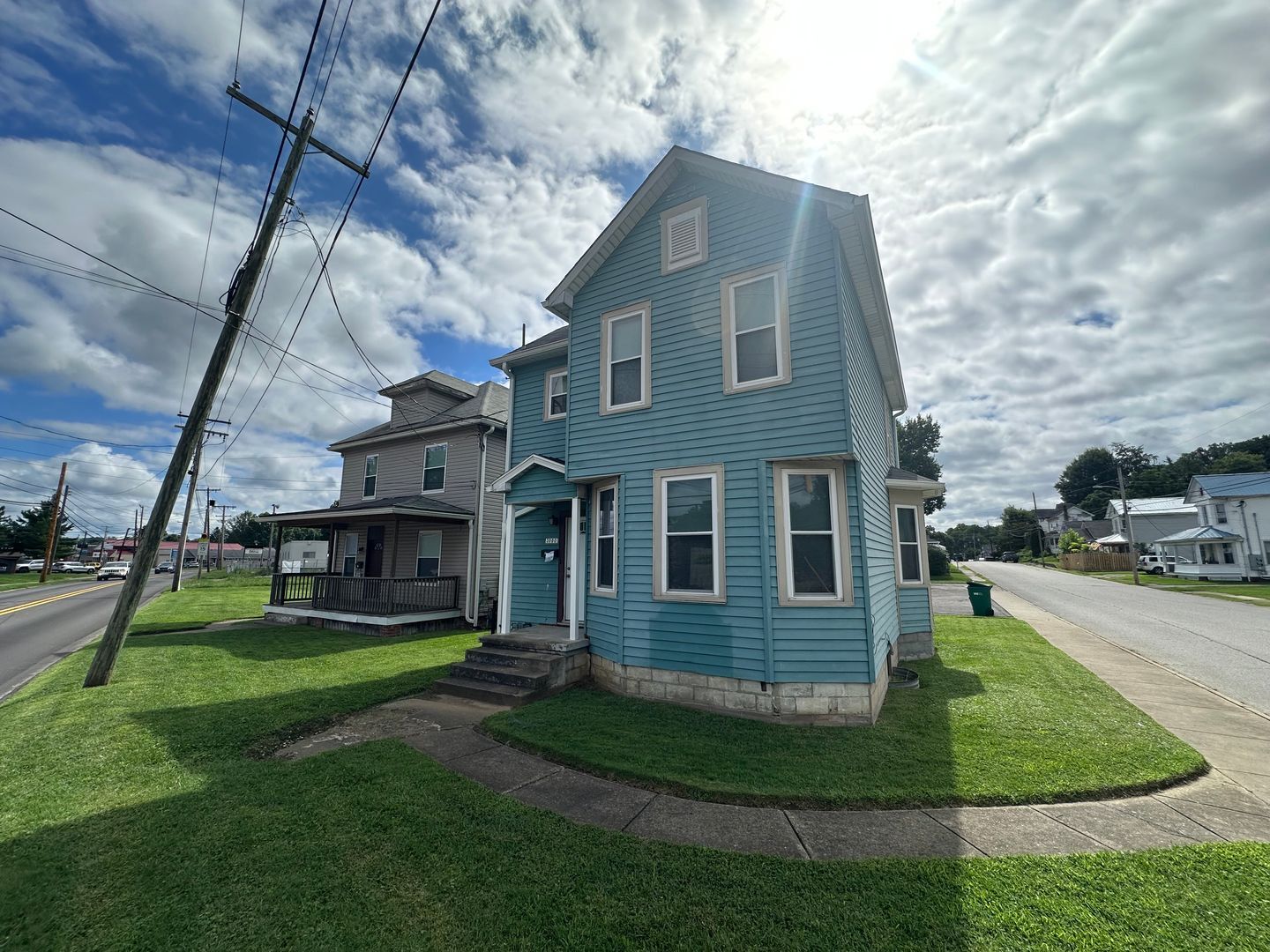 Building Photo - 3000 Dudley Ave
