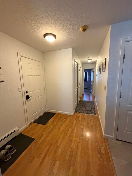 Building Photo - 205 Hurd Ln