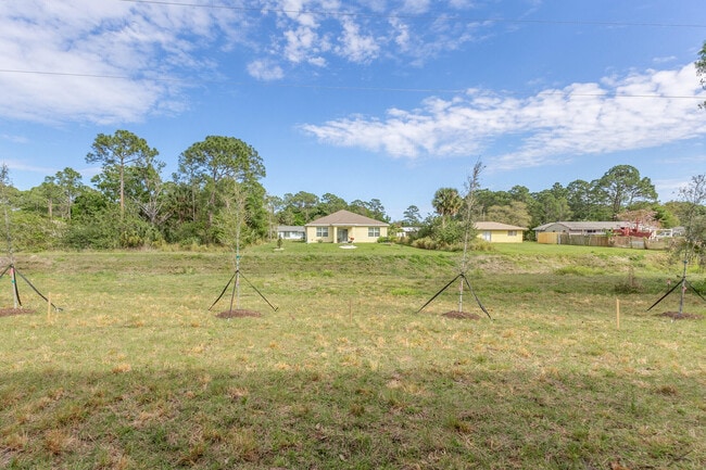 Building Photo - 1517 Wacker Ave SE