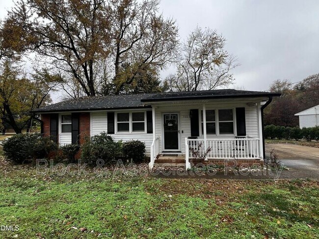 Primary Photo - 712 Hadley Rd