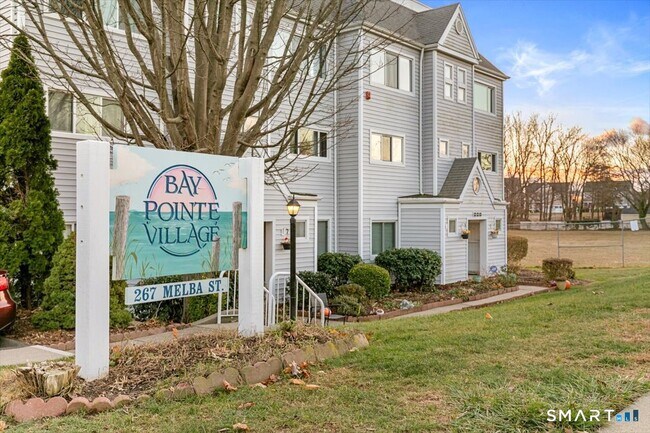 Building Photo - 267 Melba St