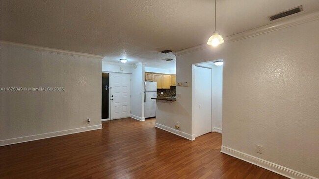 Building Photo - 3860 Coral Tree Cir