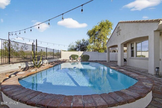 Building Photo - 17564 W Verdin Rd