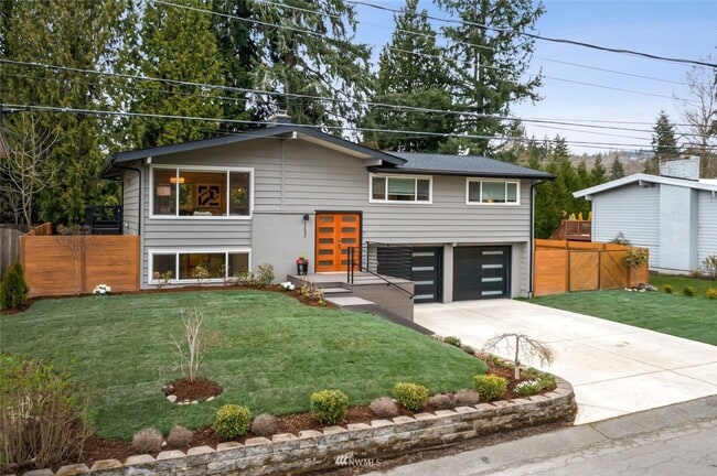 Building Photo - CLICK "REQUEST A TOUR" NOW!