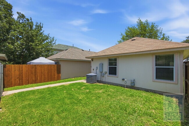 Building Photo - 4508 Felicity Ln