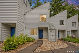 Building Photo - 5 Staunton Ct