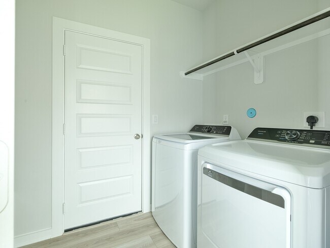 Building Photo - 8419 Sweet Cherry Ln