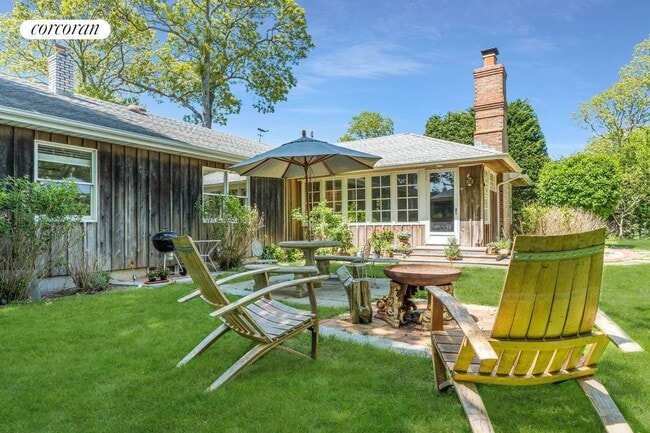 Building Photo - 179 Redwood Rd