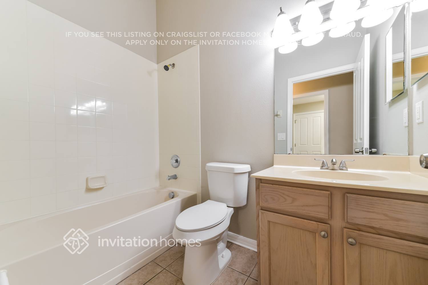 Building Photo - 16320 Bridgeglade Ln