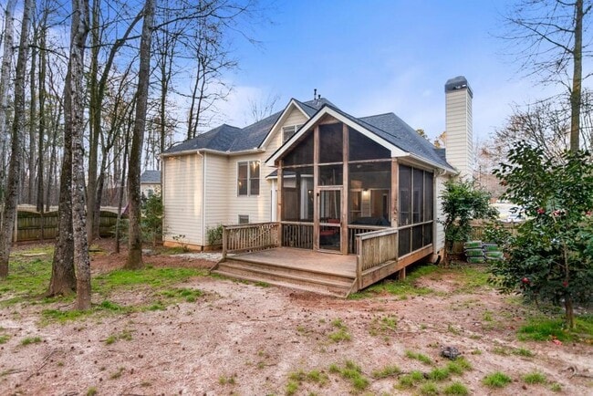Building Photo - 541 Battleview Dr