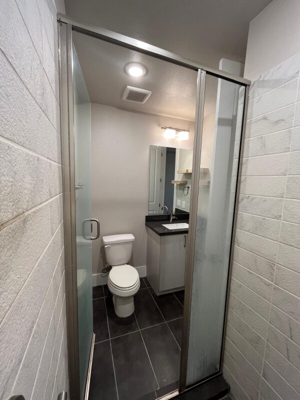 Building Photo - 2401 Crawford St