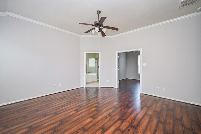 Building Photo - 7006 Kendall Lake Ct