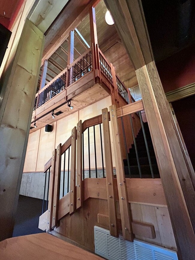 Building Photo - Gorgeous A frame loft home in the country