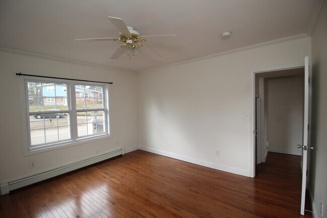 Building Photo - 218 Thurber Ave
