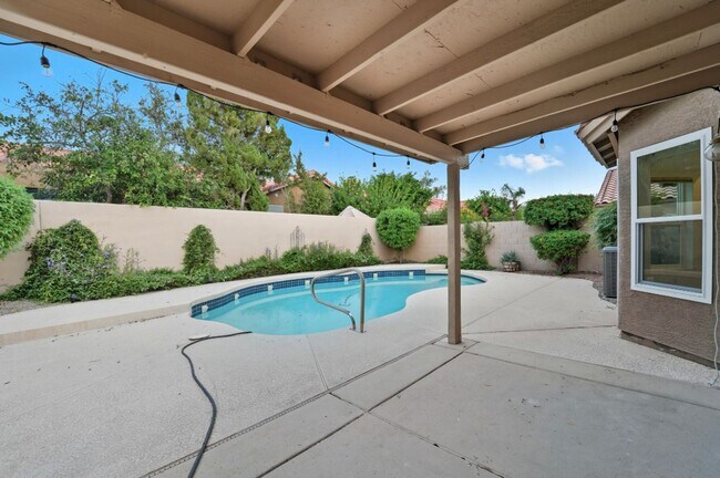 Building Photo - Modern & Spacious 3 Bed 2 Bath Home in Nor...