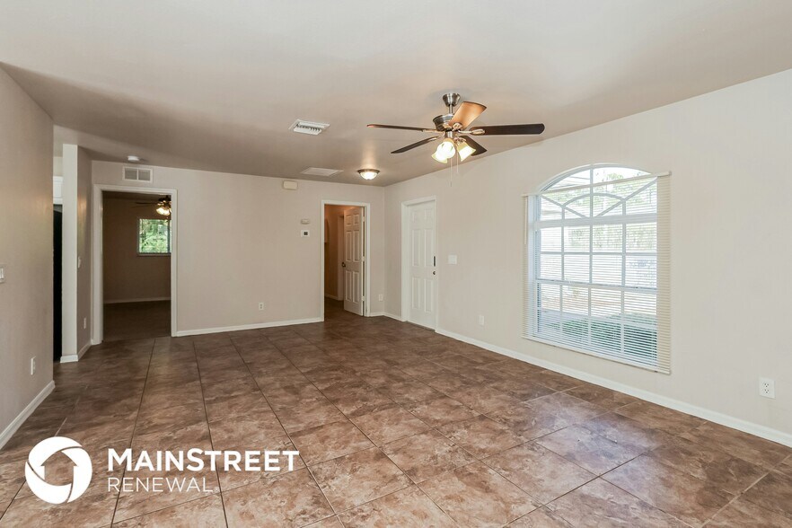 Building Photo - 4502 E 21st St