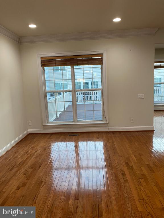 Building Photo - 43557 White Cap Terrace