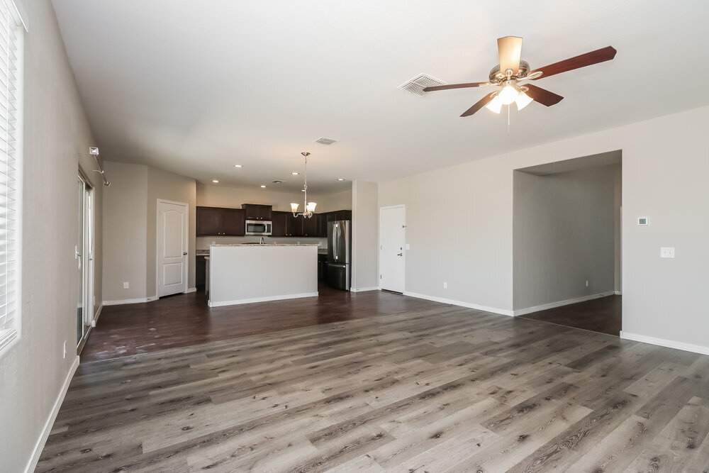 Building Photo - 4208 S 82nd Ln