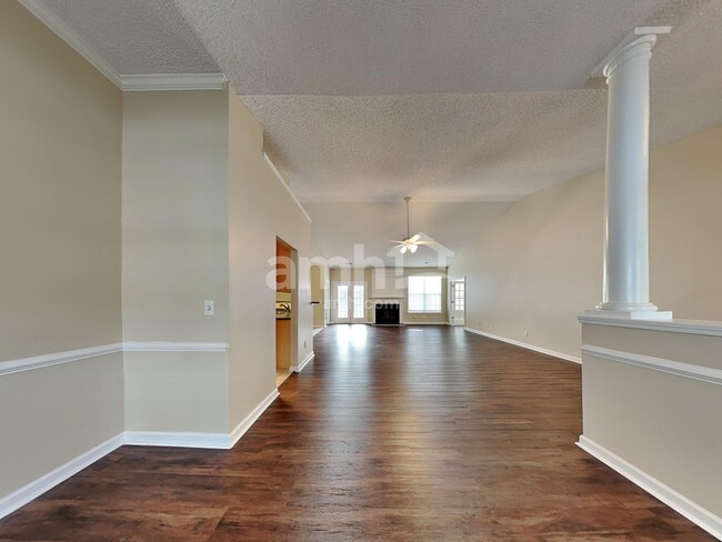 Building Photo - 28 Ginger Gold Dr
