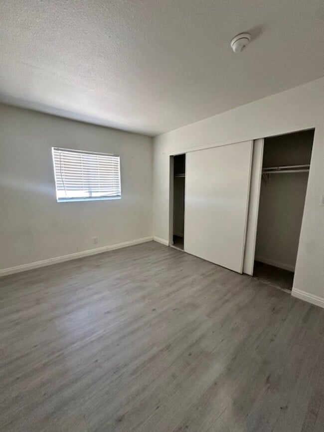 Building Photo - 2121 Oceanus Ln