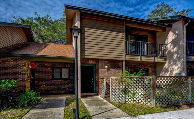 Primary Photo - 955 Sunridge Dr