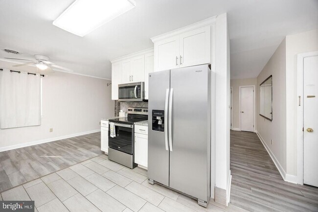 Building Photo - 731 Richwil Dr