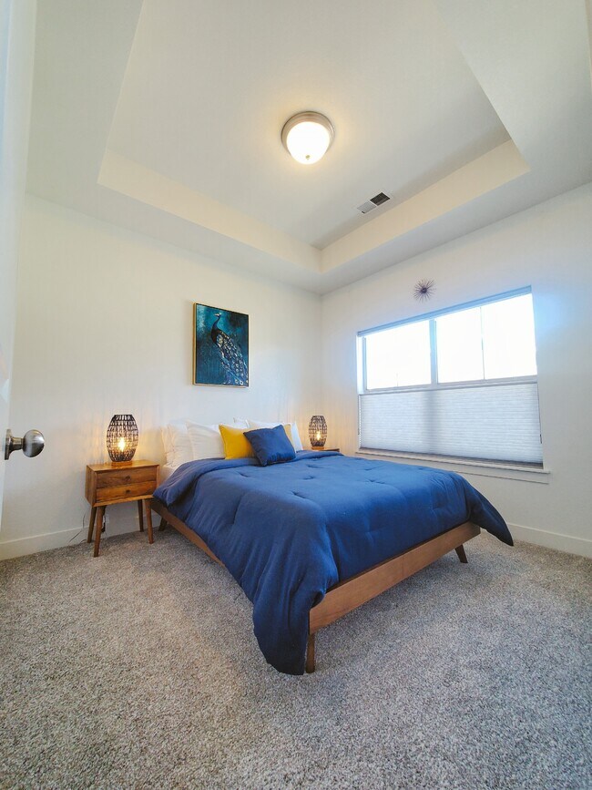 Second bedroom - 4672 Hahns Peak Dr