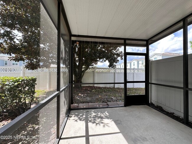 Building Photo - 3730 Creswick Cir